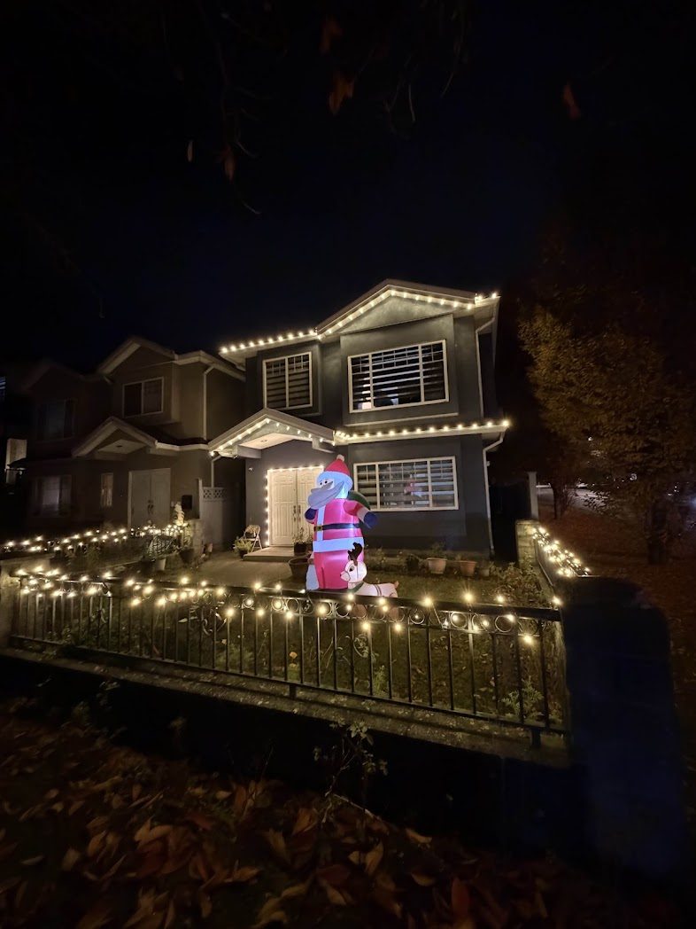 LitUp Vancouver holiday light installation